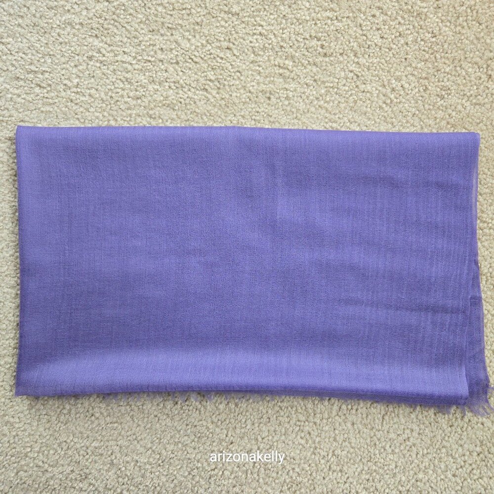 Ovcio Featherlight Lavender Cashmere Scarf - Picture 13 of 14